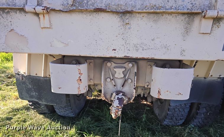 image for item DT6937 2002 AM General M925AI flatbed truck