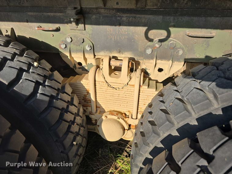 image for item DT6937 2002 AM General M925AI flatbed truck