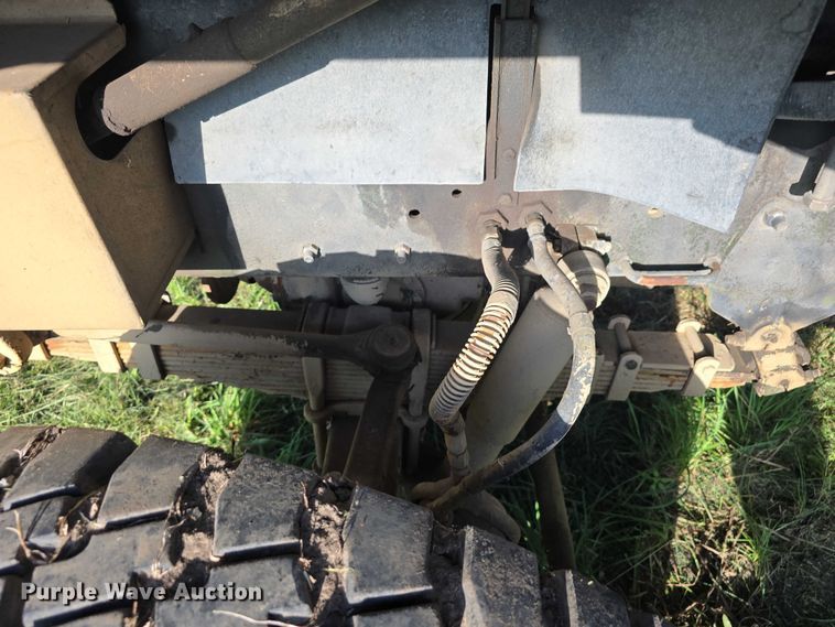 image for item DT6937 2002 AM General M925AI flatbed truck