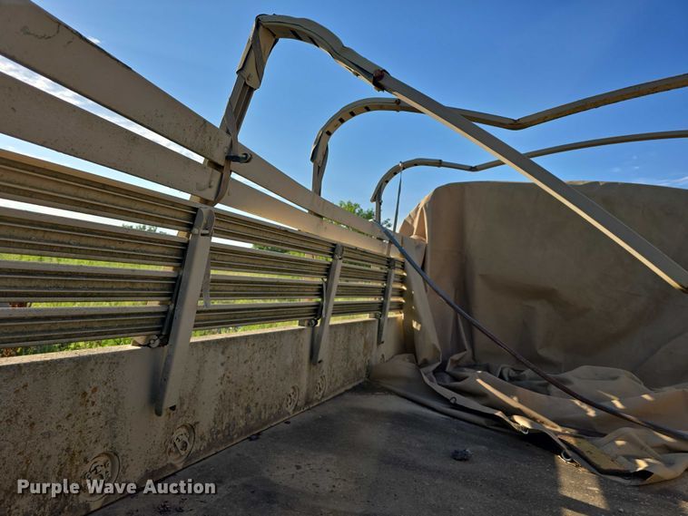 image for item DT6937 2002 AM General M925AI flatbed truck