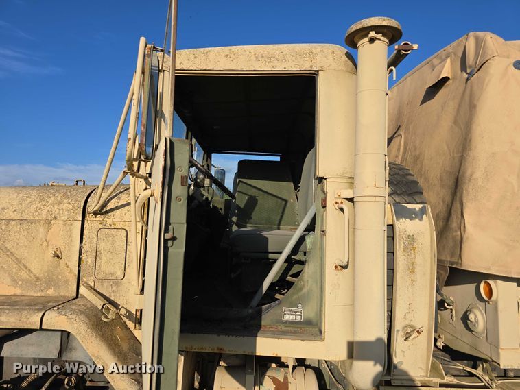 image for item DT6937 2002 AM General M925AI flatbed truck