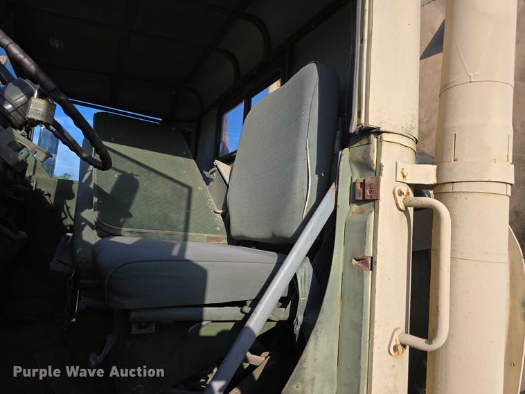 image for item DT6937 2002 AM General M925AI flatbed truck