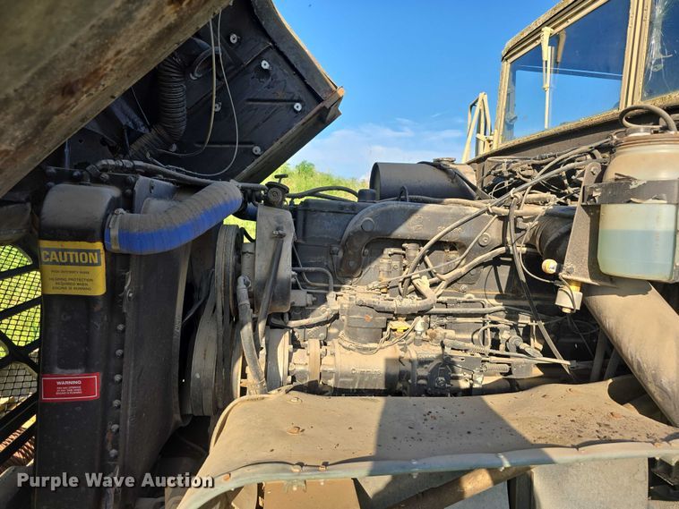 image for item DT6937 2002 AM General M925AI flatbed truck