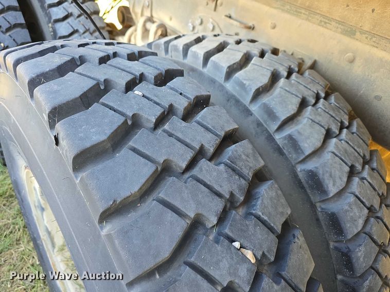 image for item DT6937 2002 AM General M925AI flatbed truck