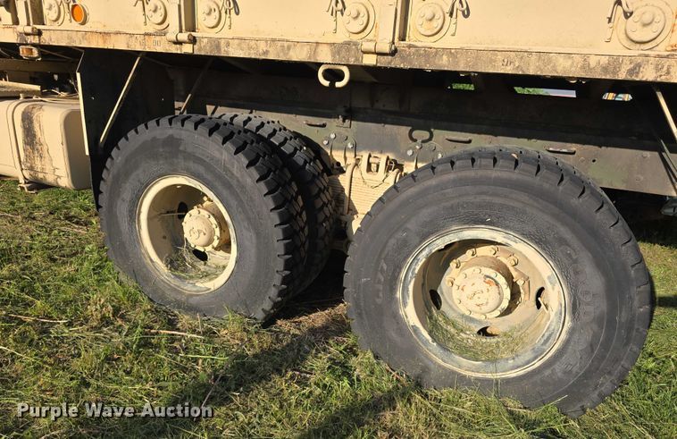 image for item DT6937 2002 AM General M925AI flatbed truck