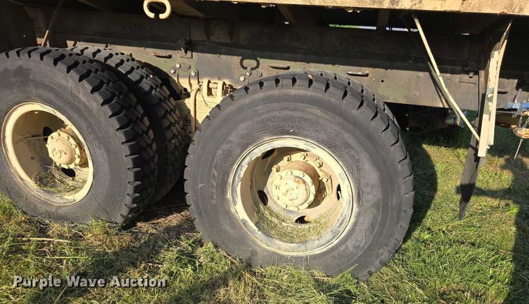 image for item DT6937 2002 AM General M925AI flatbed truck