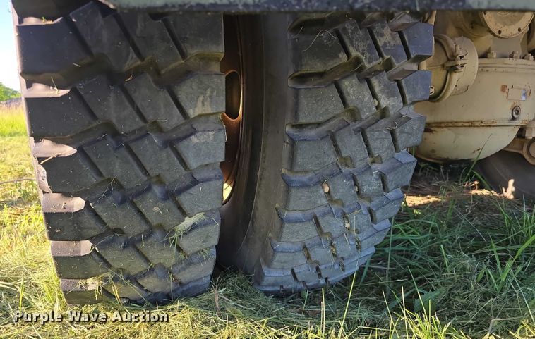 image for item DT6937 2002 AM General M925AI flatbed truck