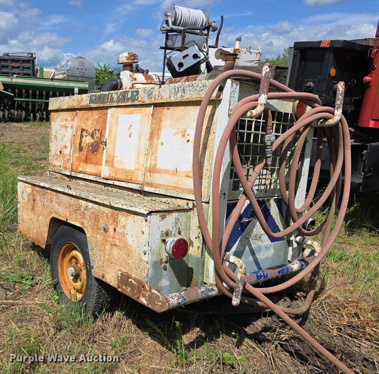 image for item DT6941 Sullair air compressor