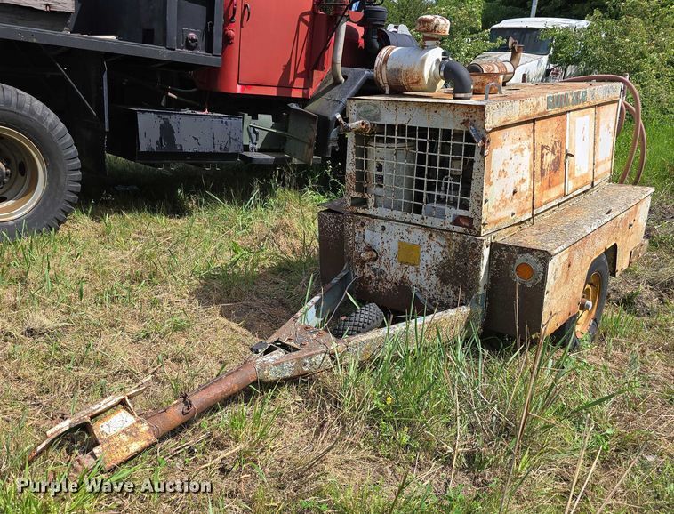 image for item DT6941 Sullair air compressor