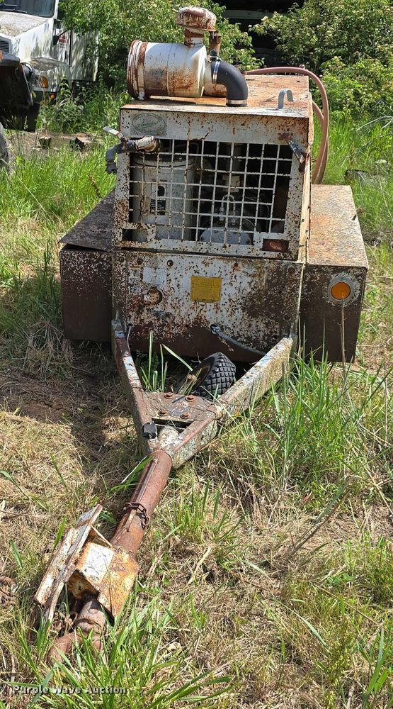 image for item DT6941 Sullair air compressor