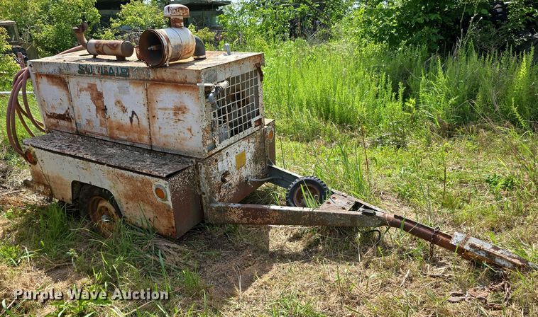 image for item DT6941 Sullair air compressor