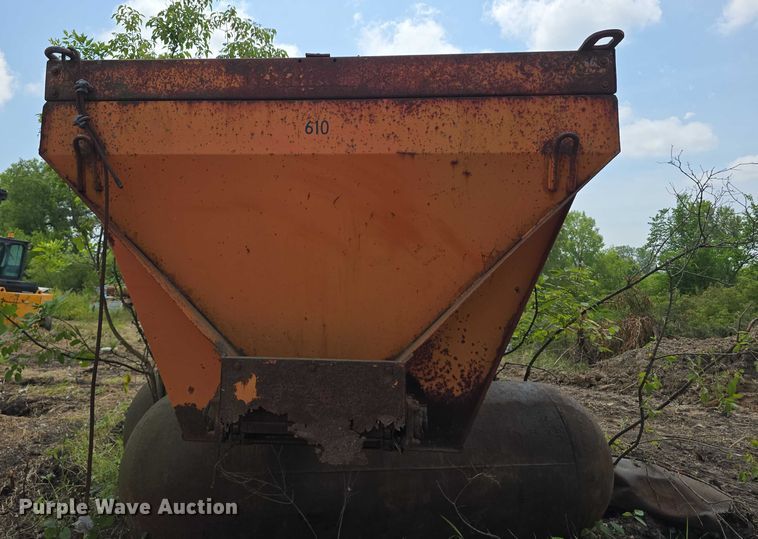 image for item DT6943 (3) spreaders