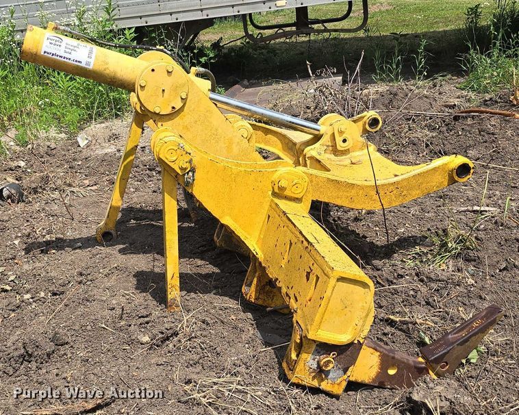 image for item DT6944 Ripper attachment