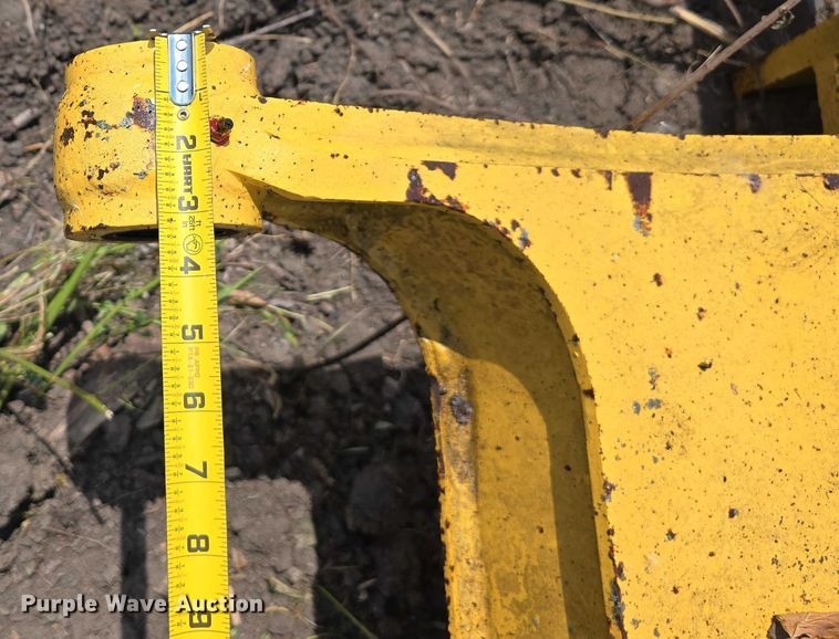 image for item DT6944 Ripper attachment