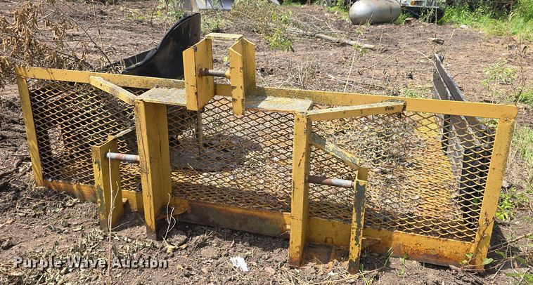 image for item DT6944 Ripper attachment