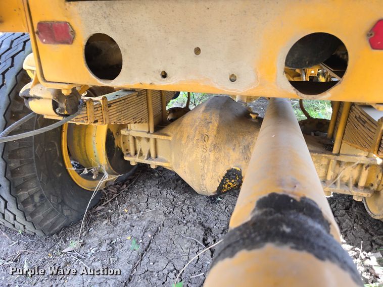 image for item DT6945 1981 Oshkosh WT-2206 snowblower truck