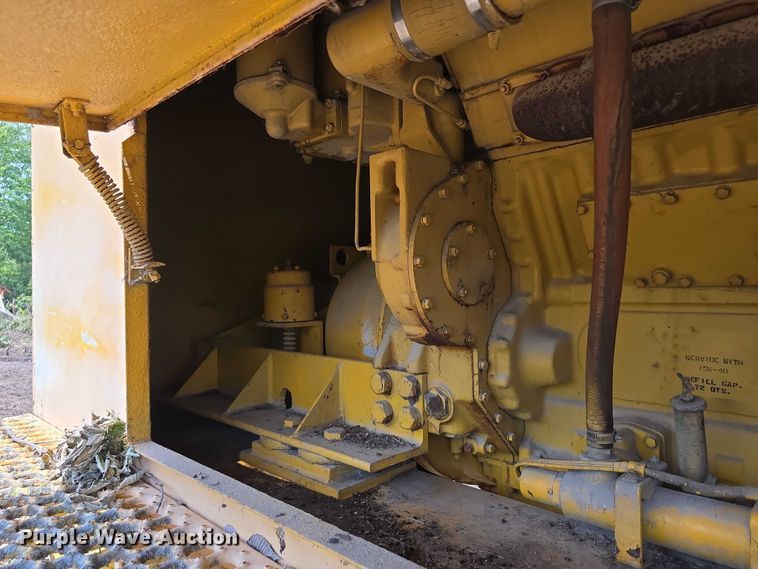 image for item DT6945 1981 Oshkosh WT-2206 snowblower truck