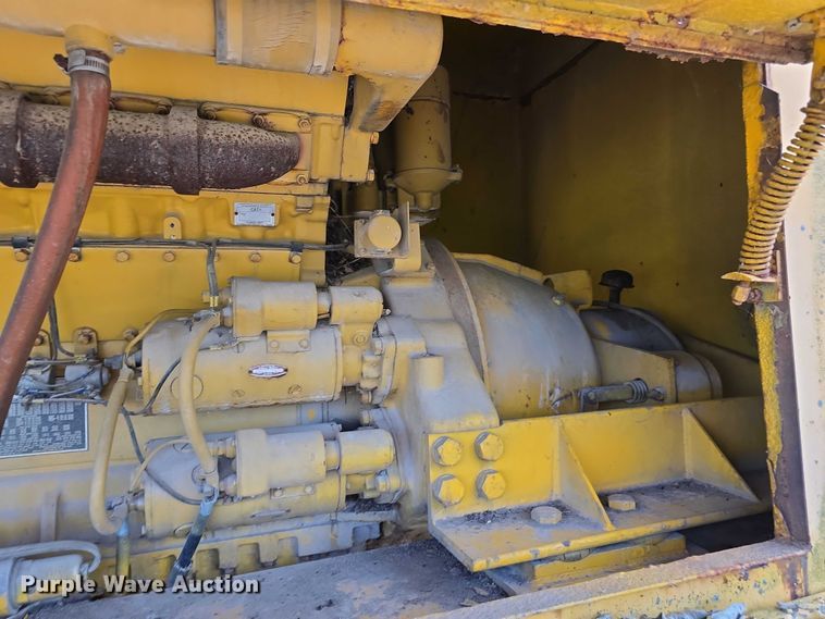 image for item DT6945 1981 Oshkosh WT-2206 snowblower truck