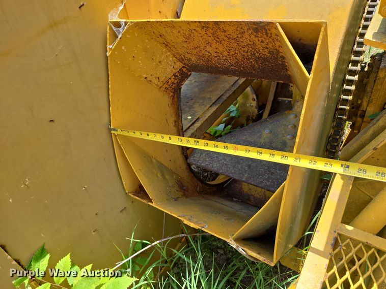 image for item DT6945 1981 Oshkosh WT-2206 snowblower truck