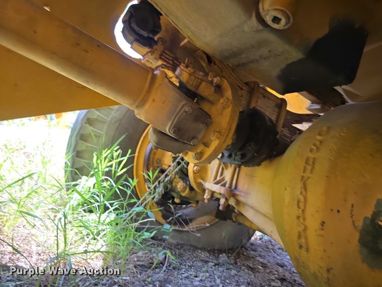 image for item DT6945 1981 Oshkosh WT-2206 snowblower truck