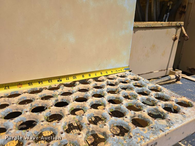 image for item DT6945 1981 Oshkosh WT-2206 snowblower truck