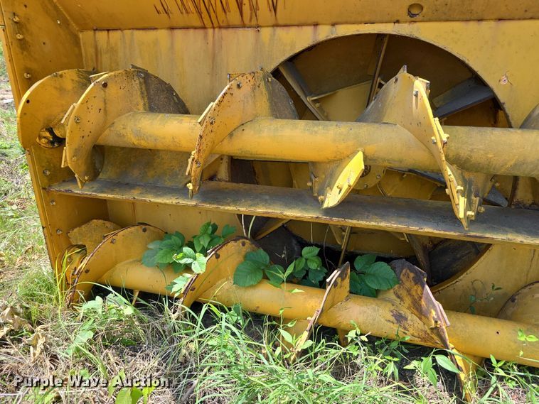 image for item DT6945 1981 Oshkosh WT-2206 snowblower truck