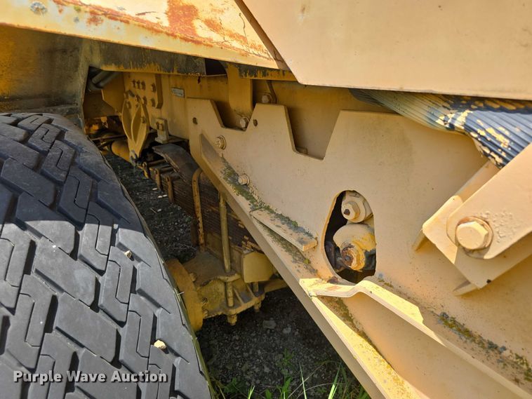 image for item DT6945 1981 Oshkosh WT-2206 snowblower truck