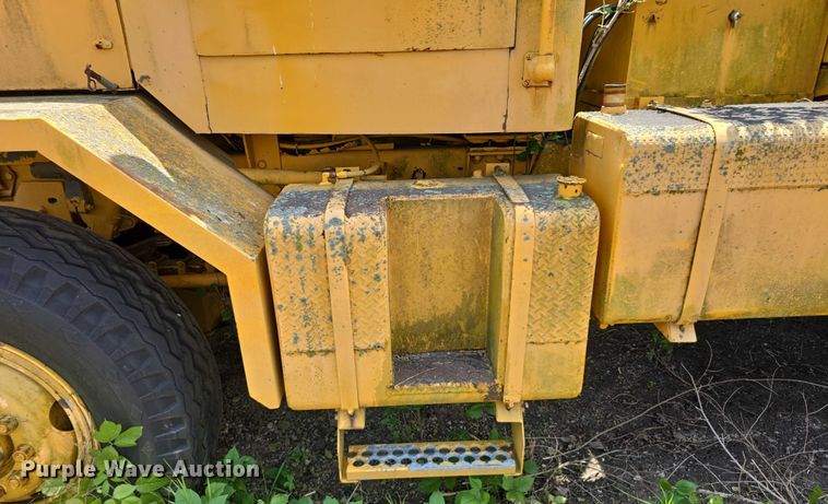 image for item DT6945 1981 Oshkosh WT-2206 snowblower truck