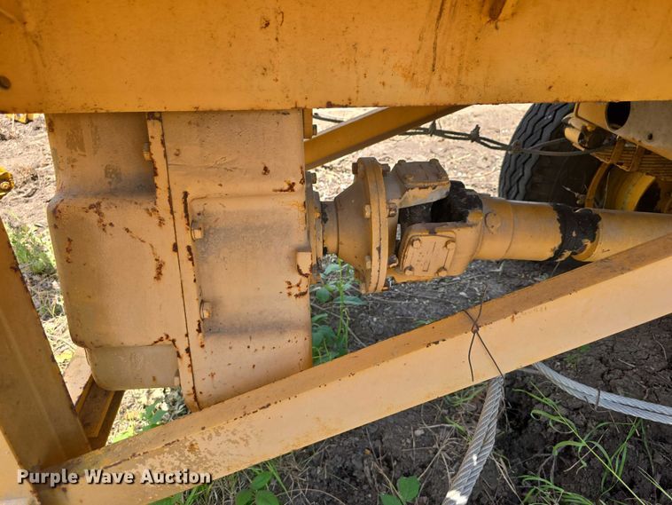 image for item DT6945 1981 Oshkosh WT-2206 snowblower truck