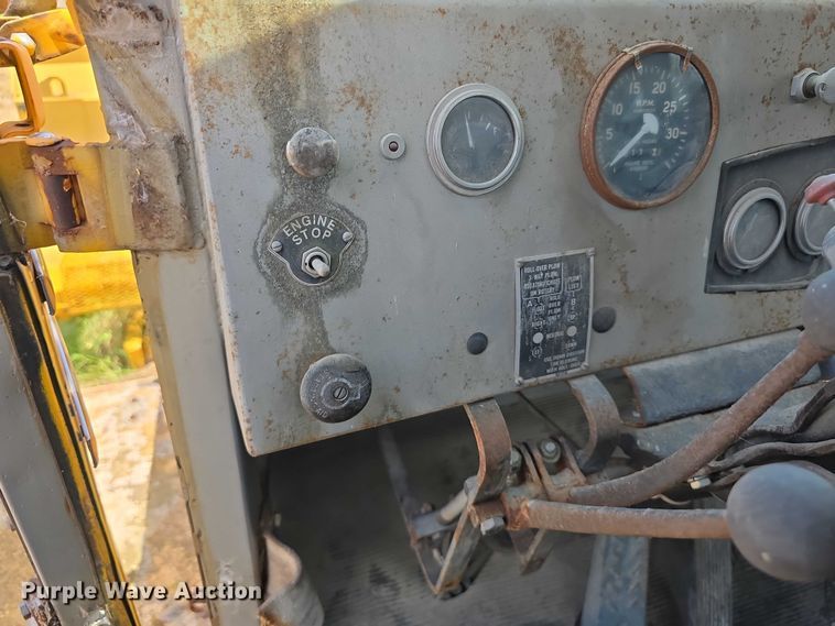 image for item DT6945 1981 Oshkosh WT-2206 snowblower truck