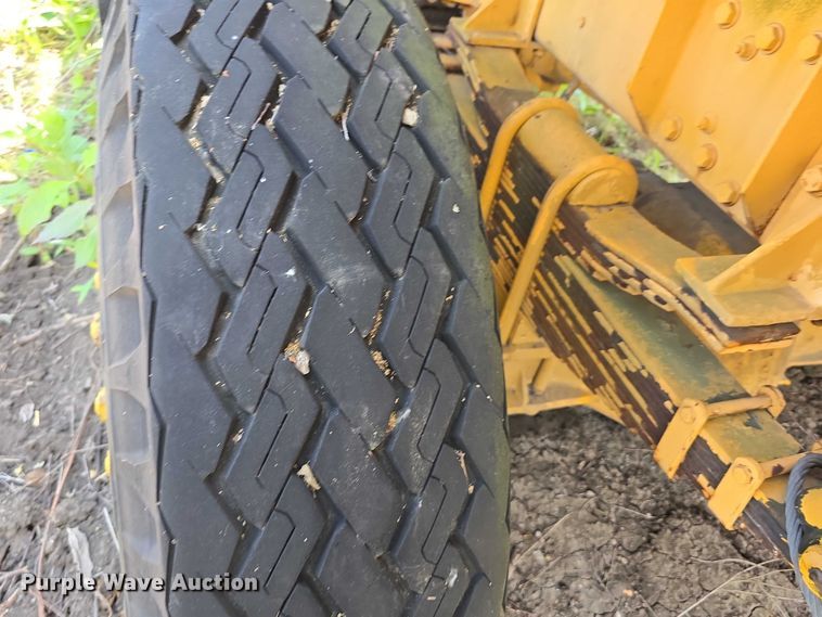 image for item DT6945 1981 Oshkosh WT-2206 snowblower truck