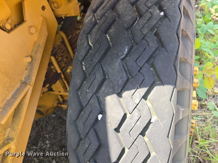 image for item DT6945 1981 Oshkosh WT-2206 snowblower truck