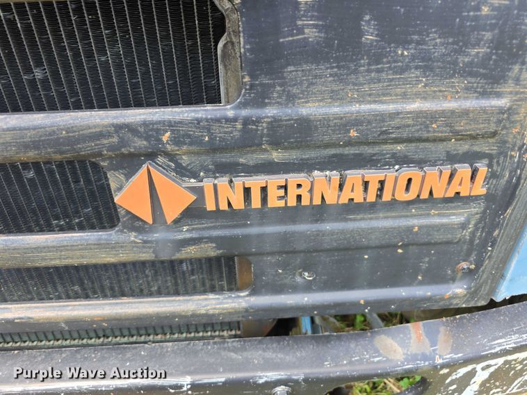 image for item DT6946 1985 International S1700 dump truck