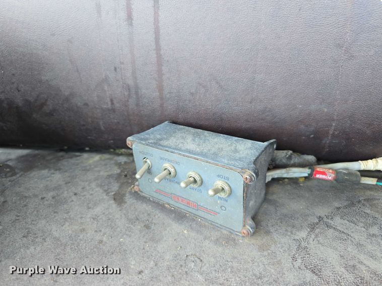 image for item DT6946 1985 International S1700 dump truck