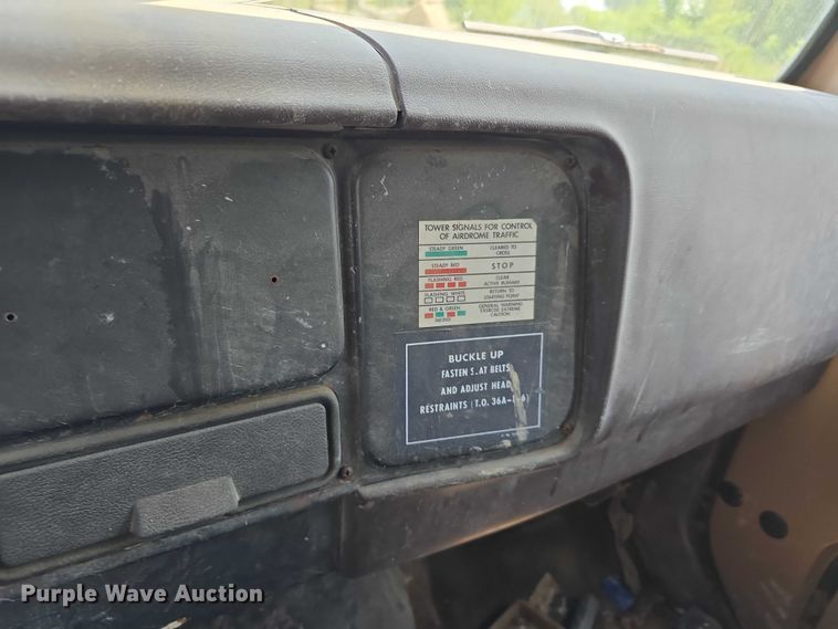 image for item DT6946 1985 International S1700 dump truck