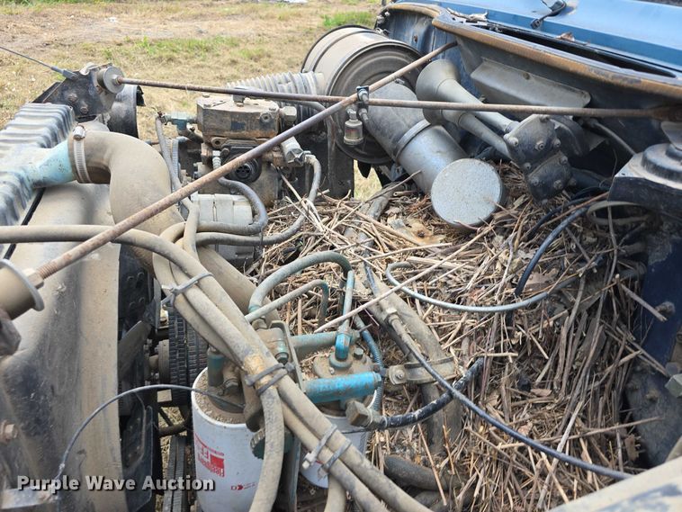 image for item DT6946 1985 International S1700 dump truck