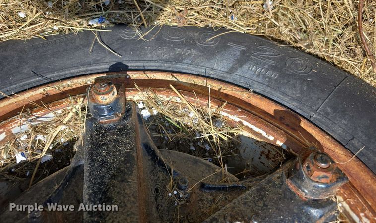 image for item DT6946 1985 International S1700 dump truck