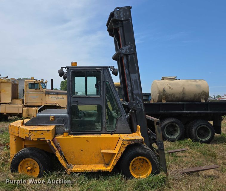 image for item DT6948 Wiggins W150Y forklift