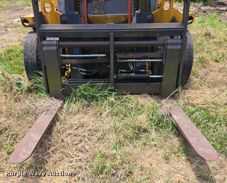 image for item DT6948 Wiggins W150Y forklift