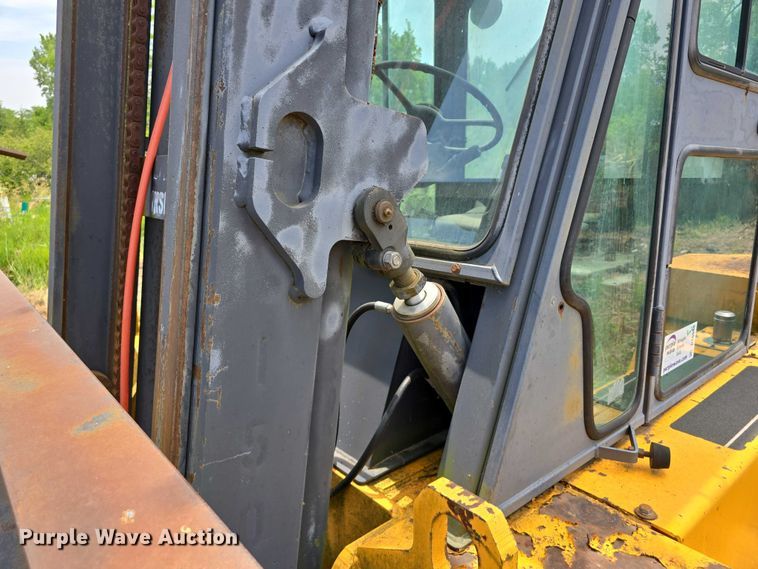 image for item DT6948 Wiggins W150Y forklift