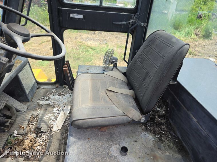 image for item DT6948 Wiggins W150Y forklift