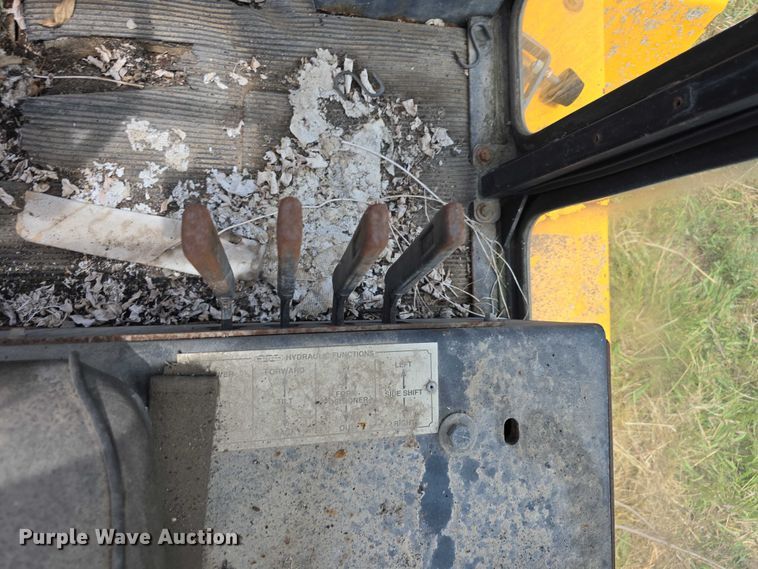 image for item DT6948 Wiggins W150Y forklift