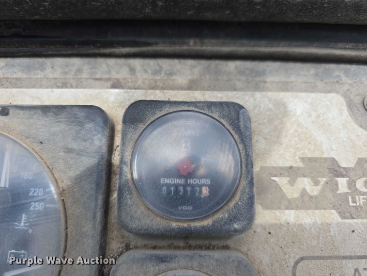 image for item DT6948 Wiggins W150Y forklift