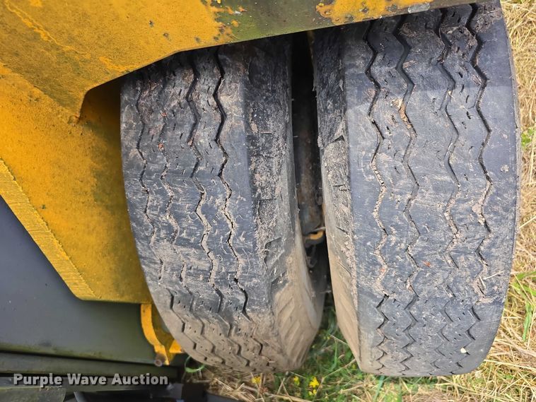 image for item DT6948 Wiggins W150Y forklift