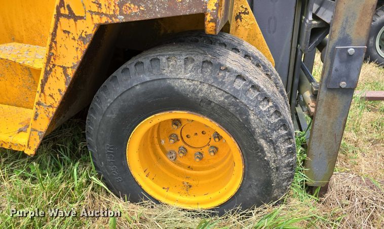 image for item DT6948 Wiggins W150Y forklift