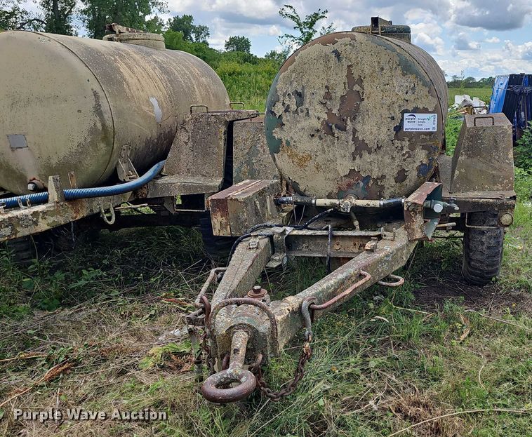 image for item DT6953 (3) tank trailers