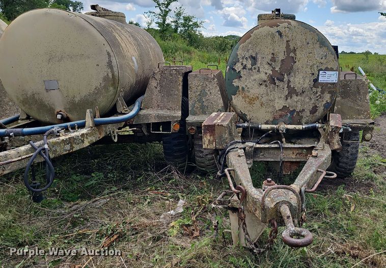 image for item DT6953 (3) tank trailers