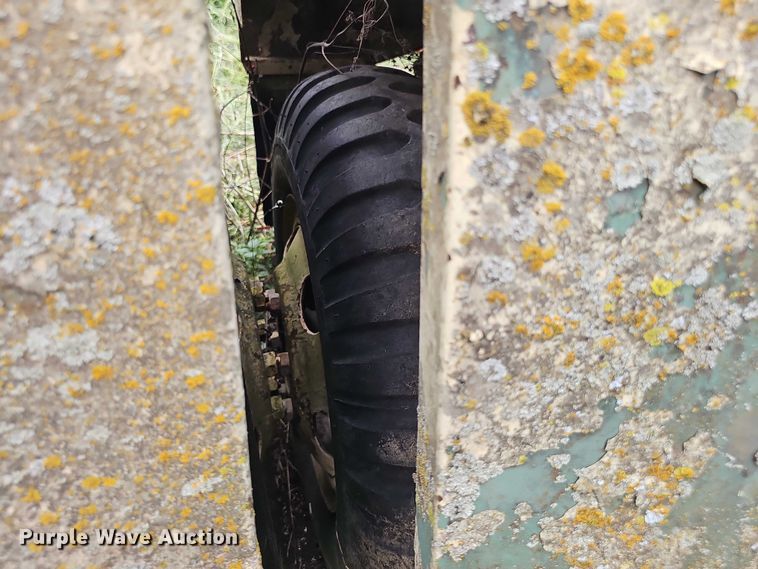 image for item DT6953 (3) tank trailers