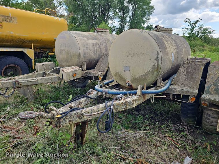 image for item DT6953 (3) tank trailers