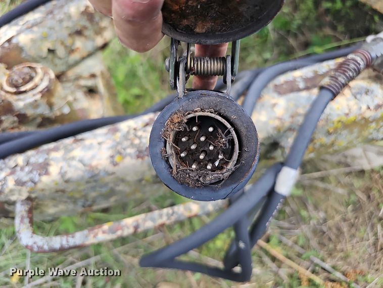 image for item DT6953 (3) tank trailers